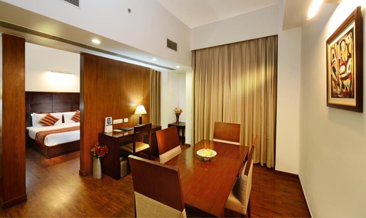 Comfort Inn Tulip Heights บาทินดา ภายนอก รูปภาพ