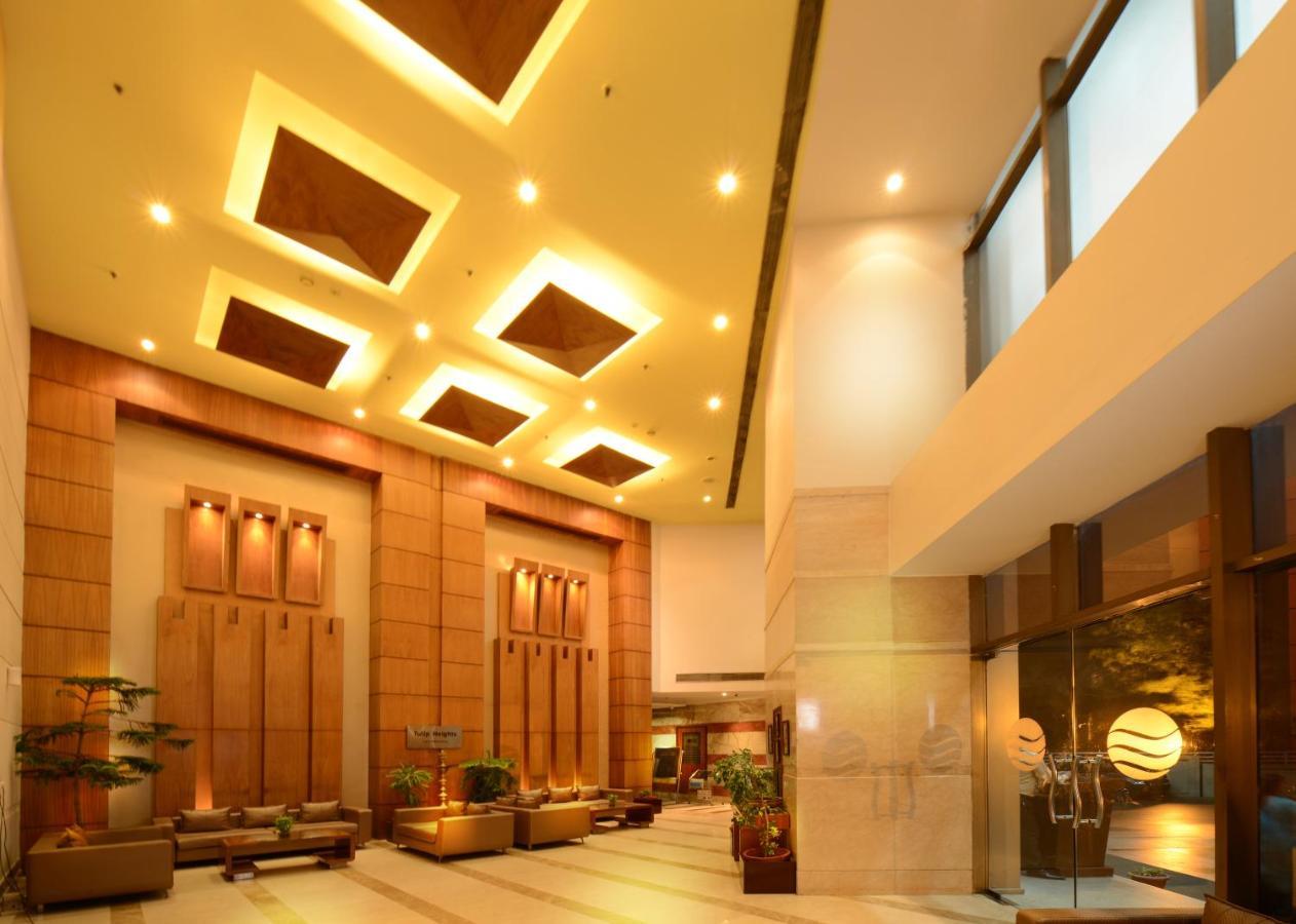 Comfort Inn Tulip Heights บาทินดา ภายนอก รูปภาพ