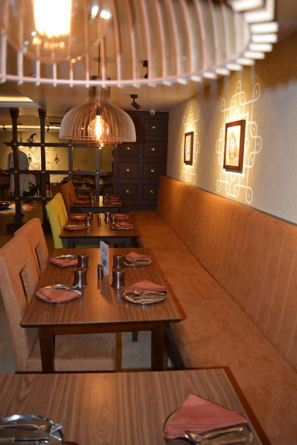 Comfort Inn Tulip Heights บาทินดา ภายนอก รูปภาพ