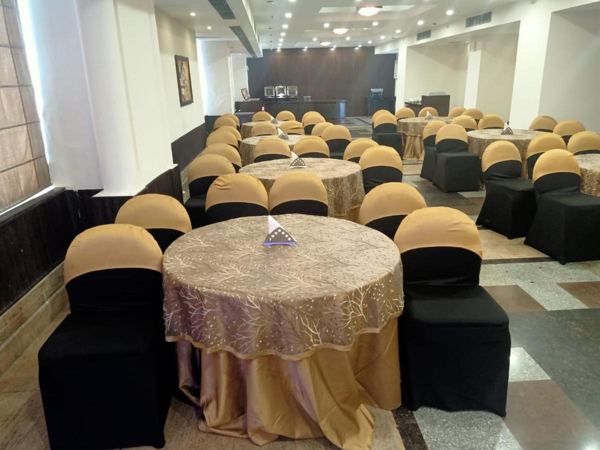 Comfort Inn Tulip Heights บาทินดา ภายนอก รูปภาพ