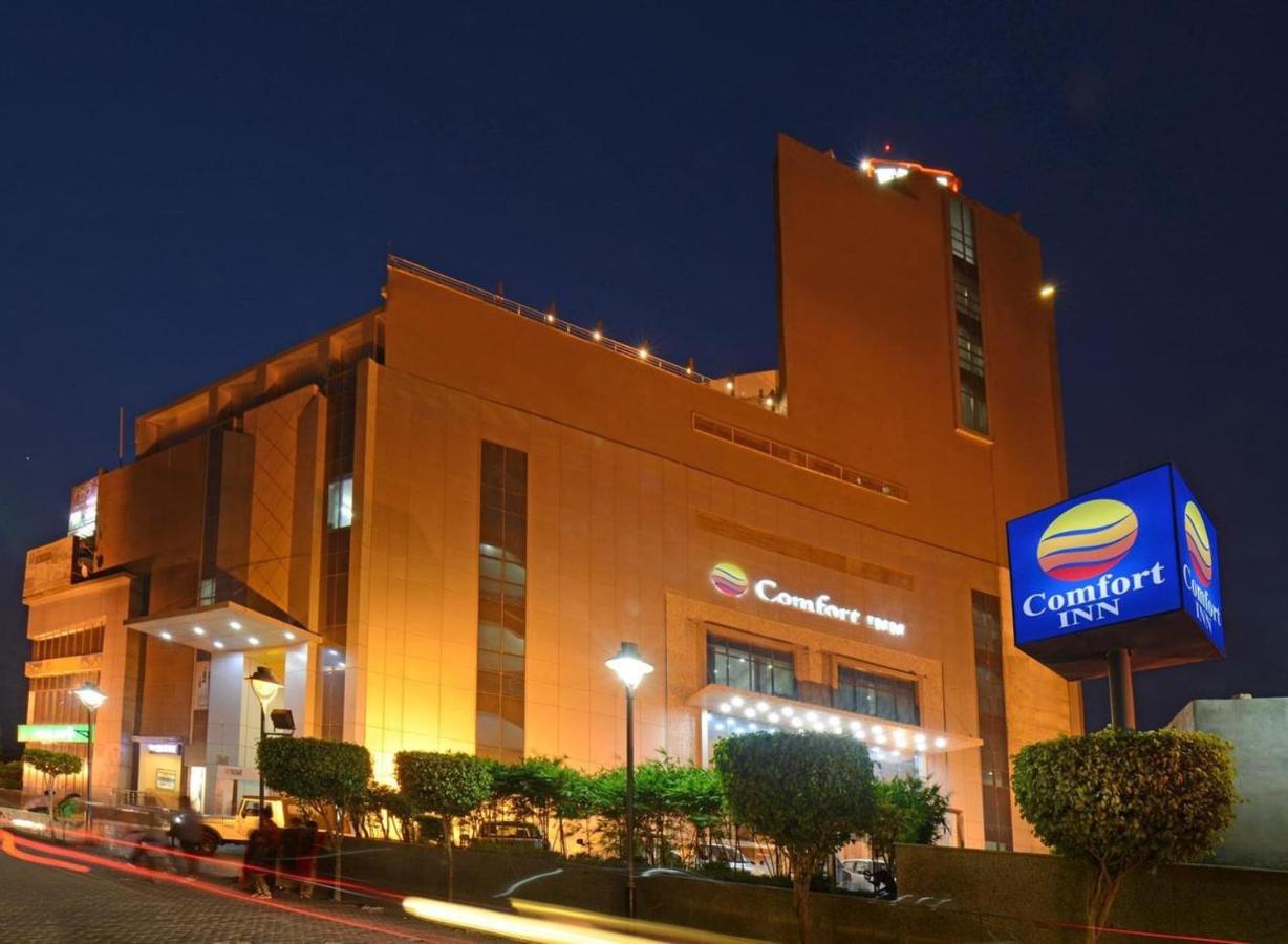 Comfort Inn Tulip Heights บาทินดา ภายนอก รูปภาพ