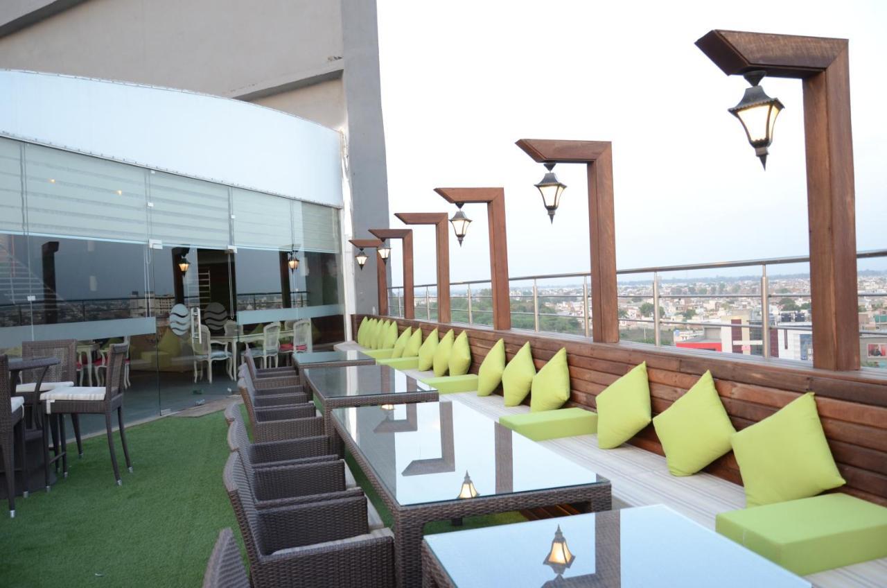 Comfort Inn Tulip Heights บาทินดา ภายนอก รูปภาพ